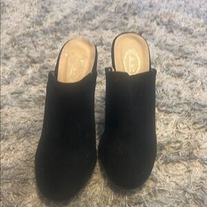 Italina Black Mules Luxurious Slip-On Design